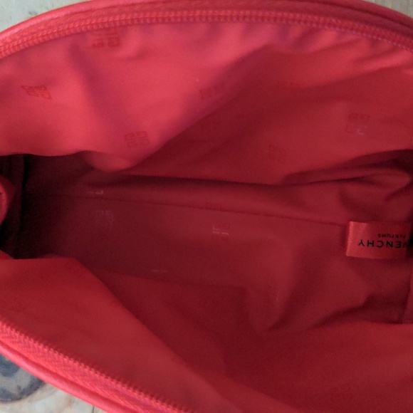 NWOT Givenchy Makeup Bag - Picture 5 of 6